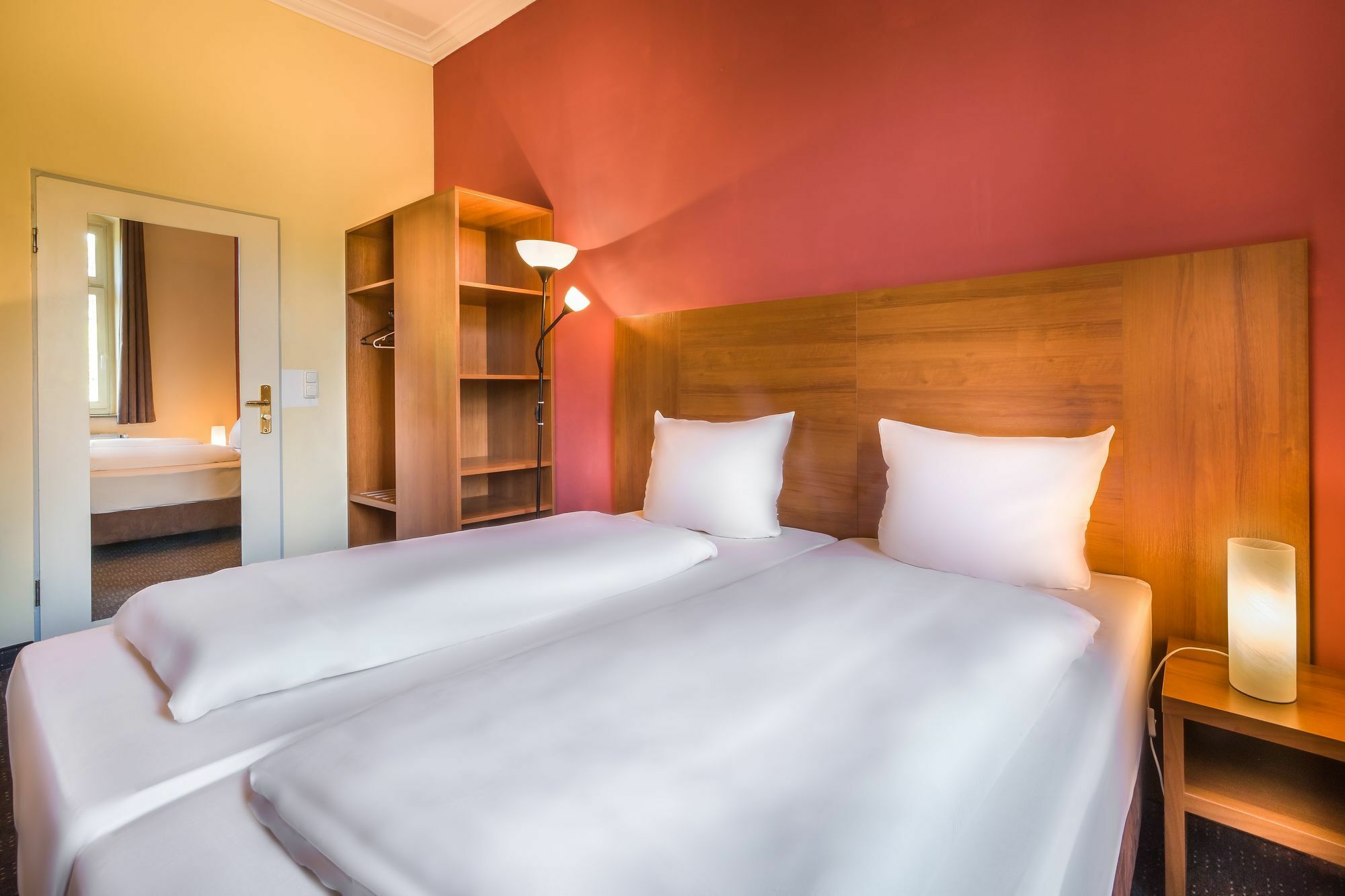 Hotel Am Bonhoefferplatz Dresden Bagian luar foto
