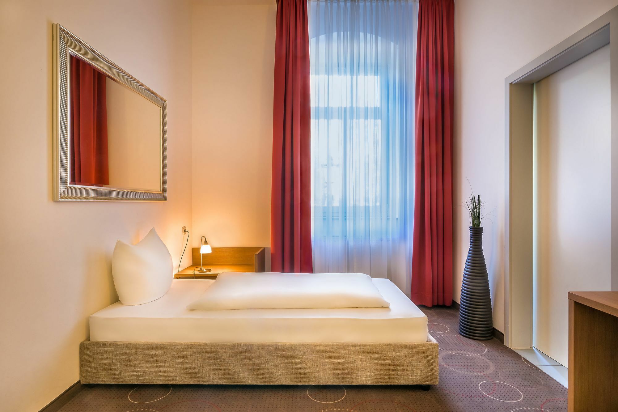 Hotel Am Bonhoefferplatz Dresden Bagian luar foto