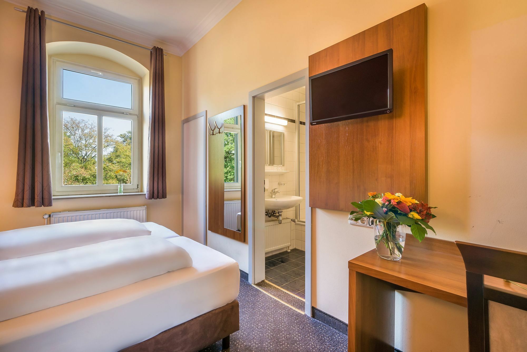 Hotel Am Bonhoefferplatz Dresden Bagian luar foto