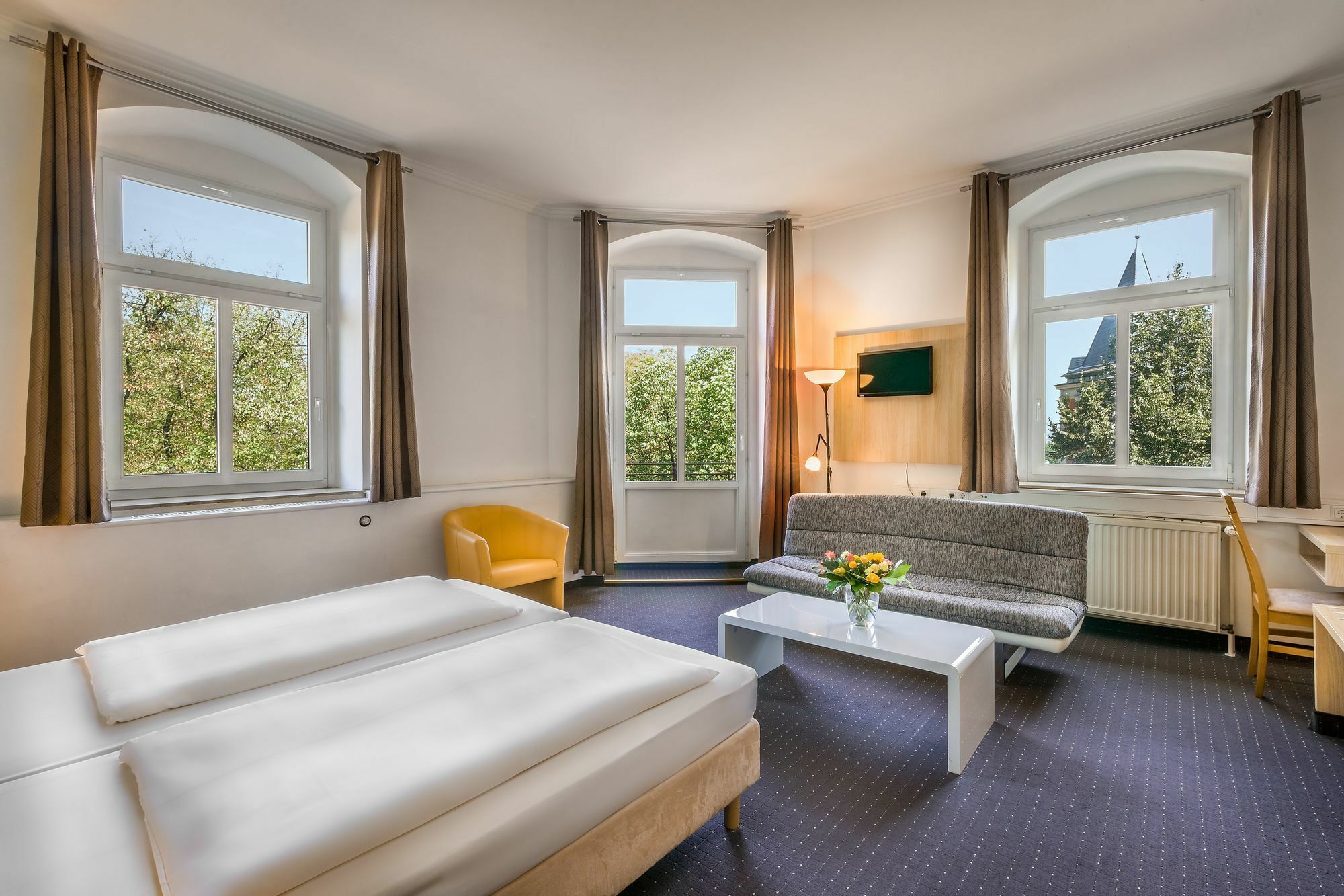 Hotel Am Bonhoefferplatz Dresden Bagian luar foto